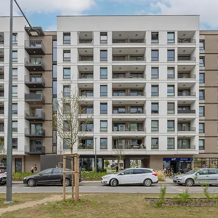 Nowoczesny Z Balkonem I Miejscem Parkingowym Ursus By Renters *