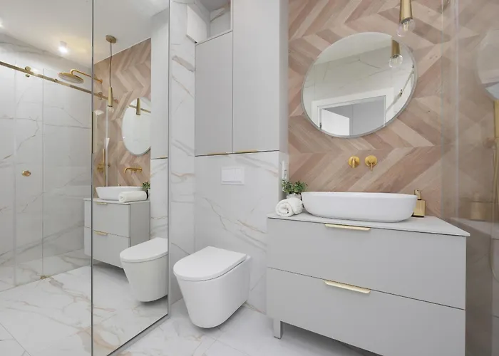 Nowoczesny Z Balkonem I Miejscem Parkingowym Ursus By Renters