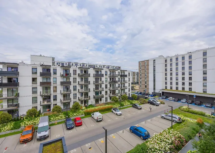 Nowoczesny Z Balkonem I Miejscem Parkingowym Ursus By Renters