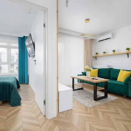 Nowoczesny Z Balkonem I Miejscem Parkingowym Ursus By Renters 아파트 바르샤바