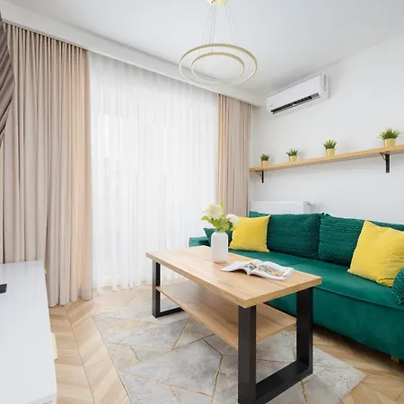 Nowoczesny Z Balkonem I Miejscem Parkingowym Ursus By Renters